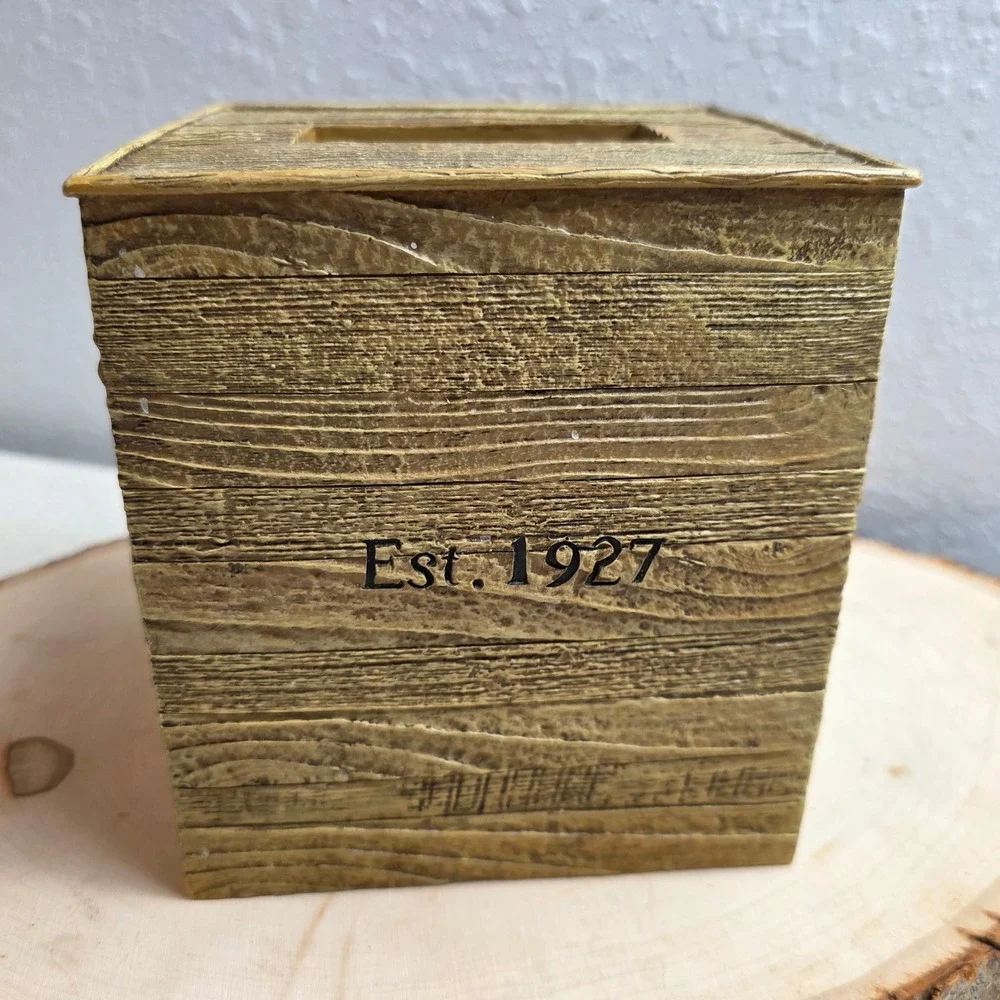 Rustic Lodge Wildlife Tissue‎ Box Cover Resin Faux Wood Deer Duck Dog Cabincore